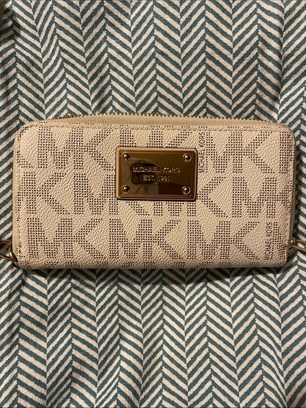 Michael Kors Beige MK Logo Zip Wallet with Gold Plate